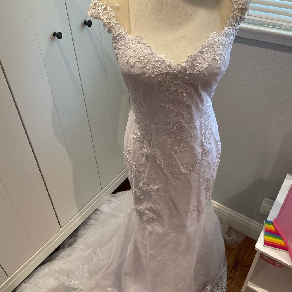 Wedding dress